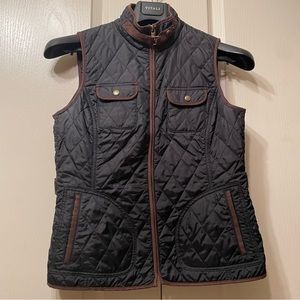 Banana Republic black quilted puffer vest w/ faux suede size M